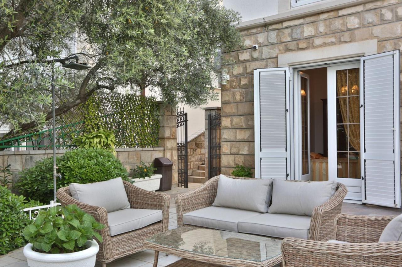 Royal Holiday Apartments Sveti Stefan Eksteriør billede