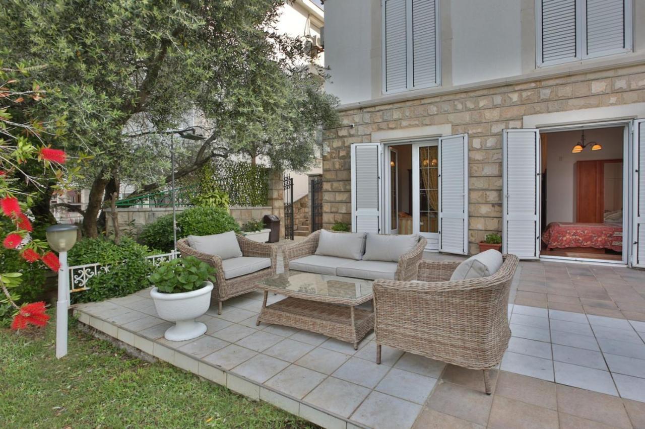 Royal Holiday Apartments Sveti Stefan Eksteriør billede