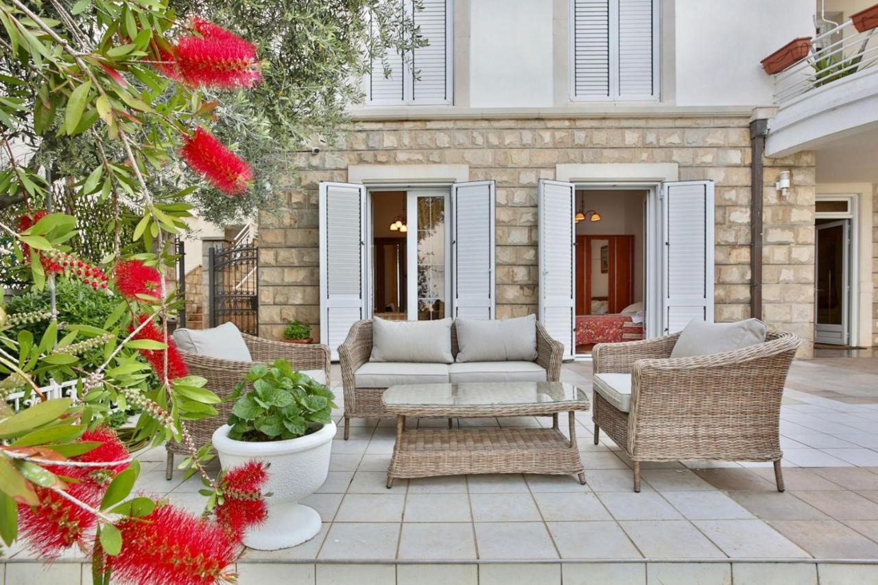 Royal Holiday Apartments Sveti Stefan Eksteriør billede