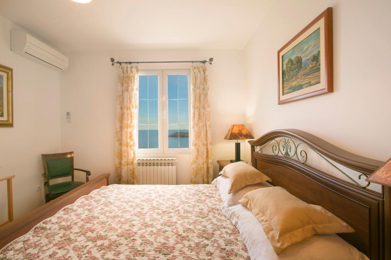 Royal Holiday Apartments Sveti Stefan Eksteriør billede