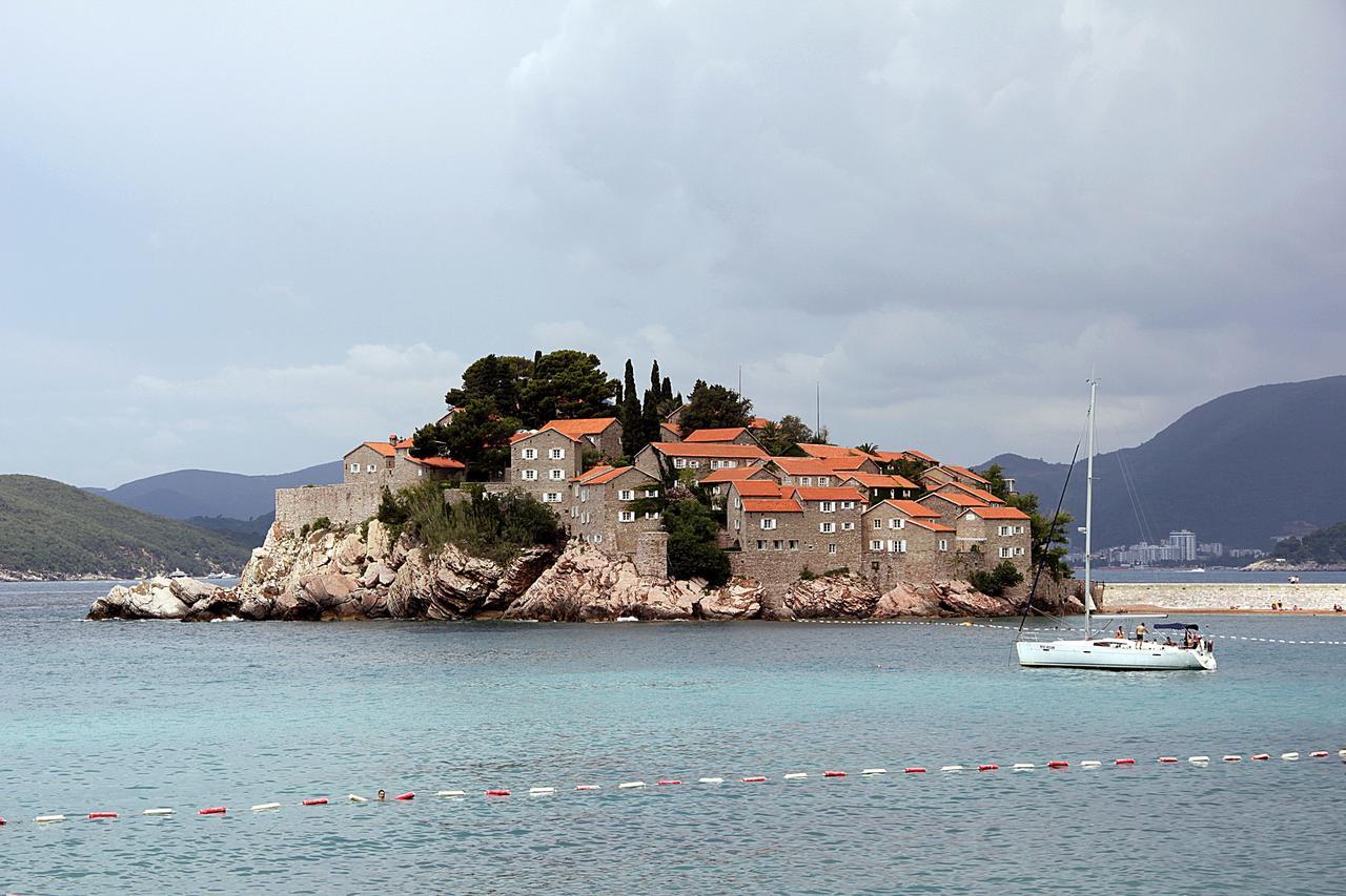 Royal Holiday Apartments Sveti Stefan Eksteriør billede