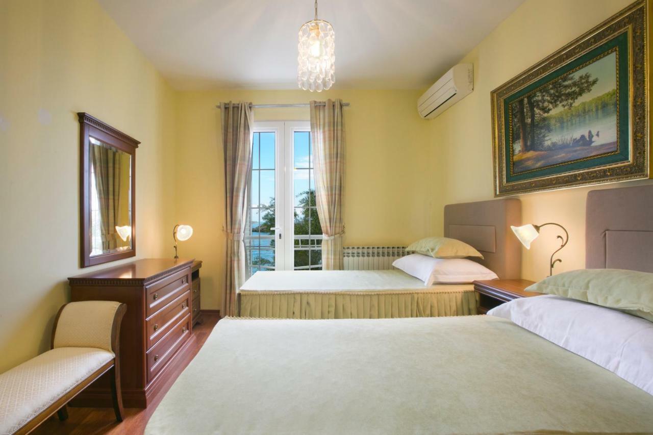 Royal Holiday Apartments Sveti Stefan Eksteriør billede